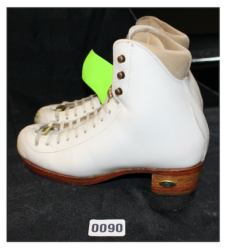 Used 090 Riedell 910 Flair White 5M