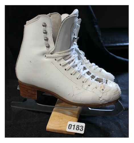 Used 183 Riedell Motion White 2.5M Ultima Mirage Figure Skating