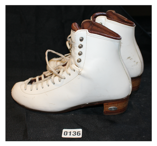 Used 136 Riedell Aria White 7A/AA