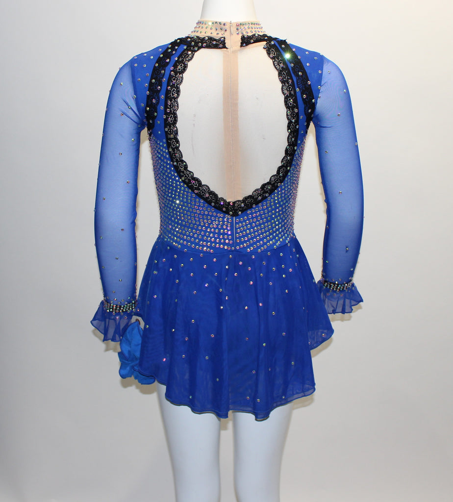 Unique Dress 399 Size 10-12