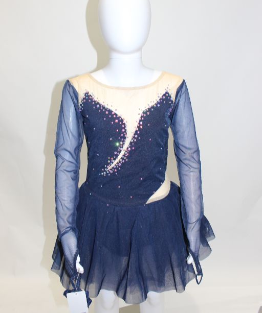 Unique Dress 352 Size 10-12