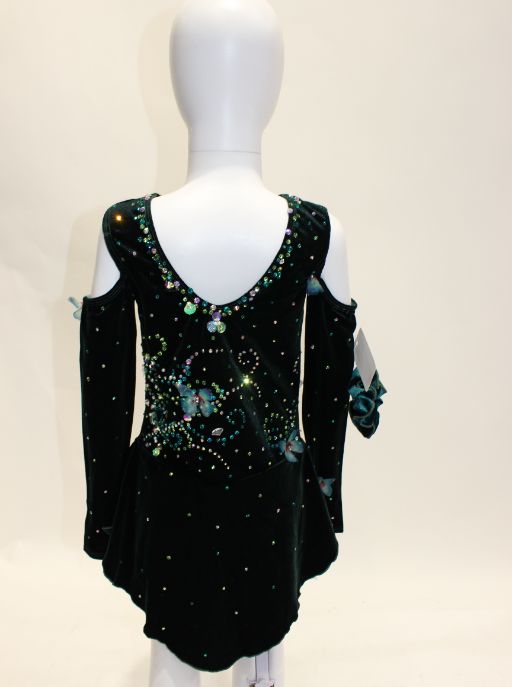 Unique Dress 213 Size 6-8