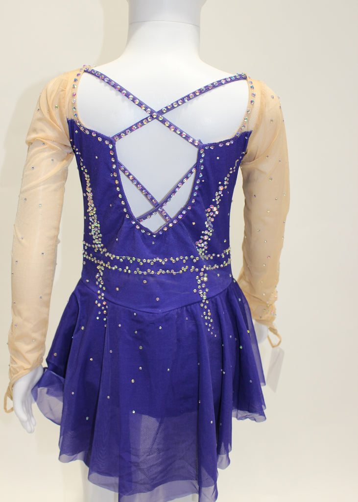 Unique Dress 205 Size 6-8