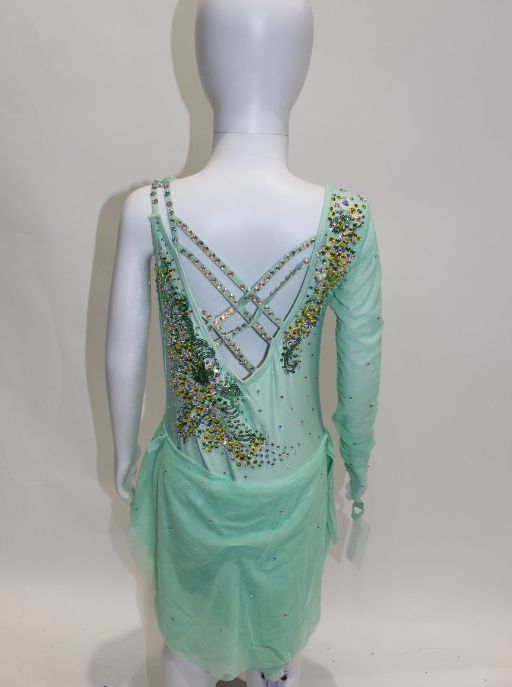 Unique Dress 223 Size 6-8