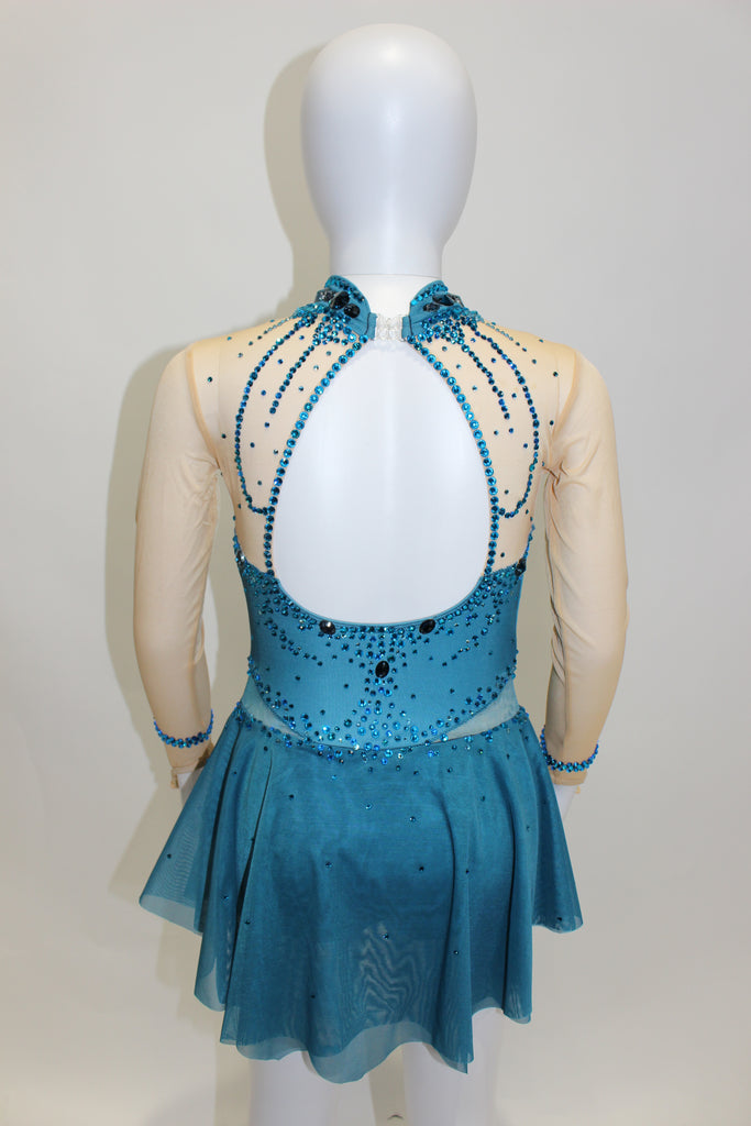 Unique Dress 500 Size youth 6-8